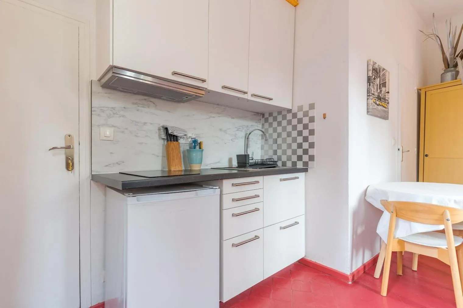 Aparthotel Finsonius Studios Aix-en-Provence